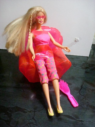 Barbie Sit In Style 1999