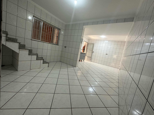 Sobrado 3 Quartos Suíte,vaga De Garagem Na Vl Santa Catarina