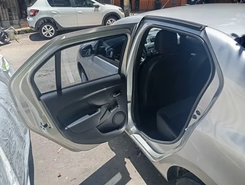 Renault Logan 1.6 Authentique / Life