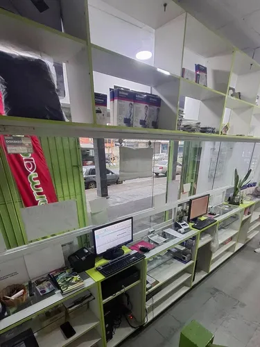 Farmacia En Venta - Av. Bolívar - Valencia (130 Mts.) Fp 283183