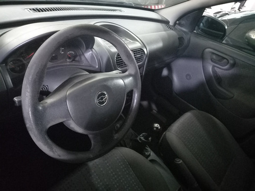 Imagem 6 de 11 de Chevrolet Montana 2010 1.4 Sport Econoflex 2p