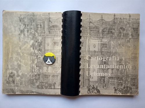Libro Cartografia Y Levantamientos Urbanos Blachut 122b1 (Usado)