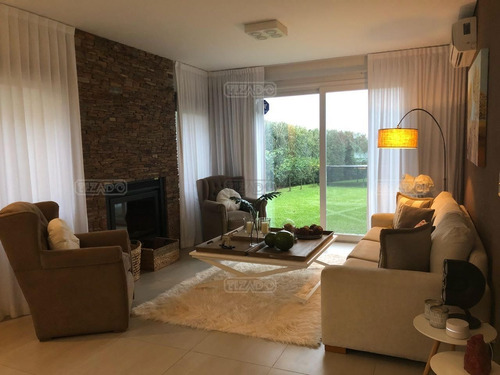 Casa En Venta Ubicado En San Isidro Labrador, Zona Norte