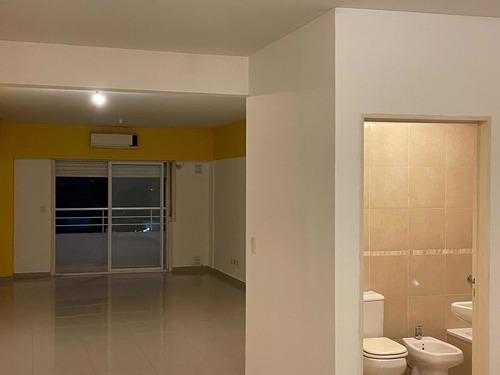 Imagen 4 de 14 de 1 Amb Hecho 3 Amb Lujo Cochera Opc Alegre De 66 M2 Balcón Porcelanat S/indep