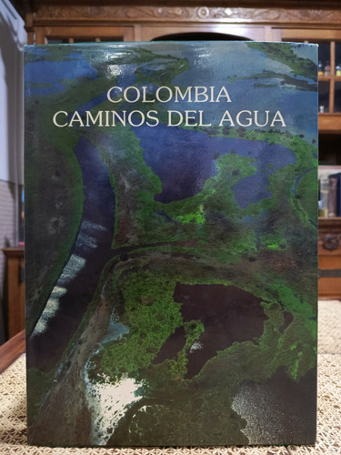 Colombia Caminos Del Agua / Diego Samper