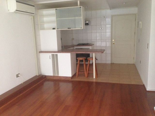 Departamento En Arriendo De 2 Dorm. En Santiago