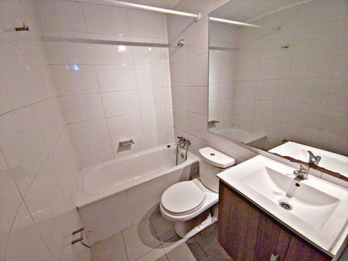 Departamento A Pasos Del Metro (85605)