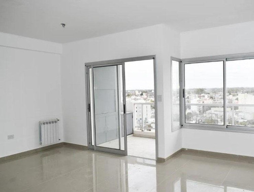 Departamento En Venta - 2 Dormitorios 1 Baño - Cochera - 85mts2 - La Plata