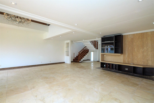 Imagem 10 de 30 de Casa Em Condomínio Diferenciado Com 5 Suítes Na Chácara Monte Alegre - Reo309045