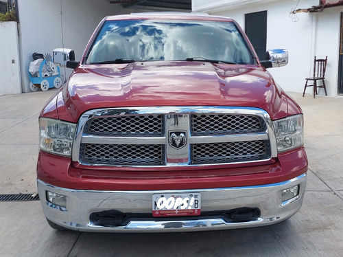 Dodge Ram 2500 5.7 Pickup Crew Cab Laramie 4x4 Mt