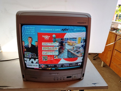 Imagem 1 de 4 de Tv Toshiba Lumina 14