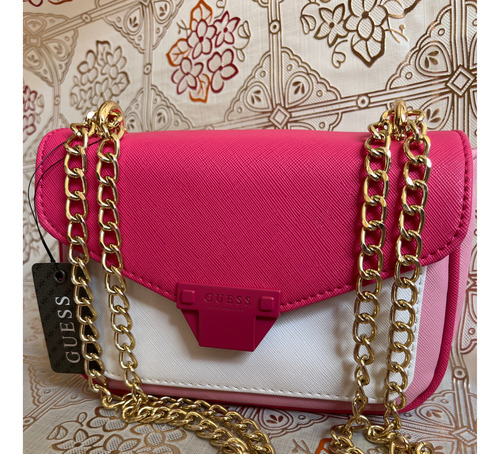 Cartera Guess Gemma Wallet-on-a-string - Rosado 