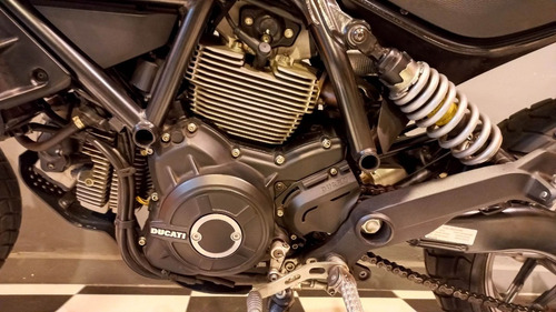 Imagen 13 de 16 de Ducati Scrambler Sixty2 400