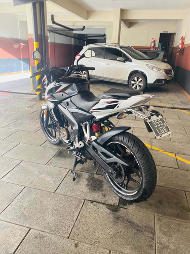 Bajaj Rouser Ns200