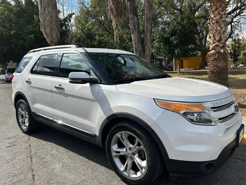 Ford Explorer 4.0 Limited V6 Sync 4x2 Mt