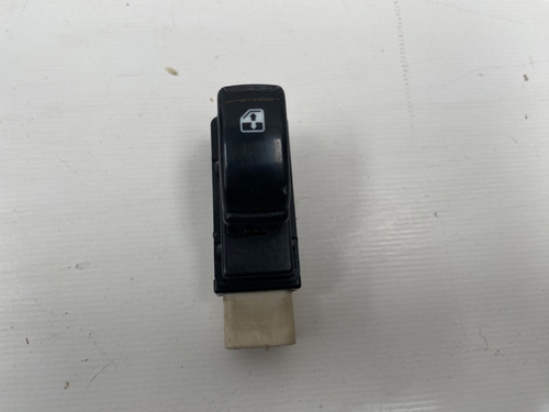 Botón Elevador Delantero Derecho Chevrolet Aveo 2012-2016 