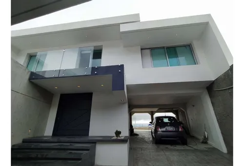 Casa En Venta - Alto Prado
