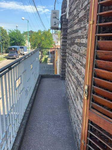Ph En Venta - 3 Dormitorios 1 Baño - 148mts2 - Berisso