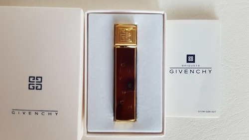 Encendedor Givenchy Enchapado Modelo 2302