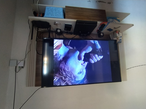 Imagem 2 de 4 de Vendo Tv Panasonic Smart, Faço Entrega
