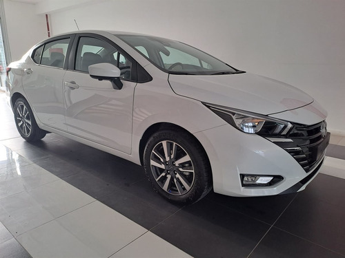 Imagen 2 de 15 de Nissan Versa New Versa Advance Tm Fase Ii 1.6 2023 0km