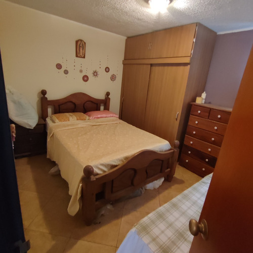Apartamento En Terrazas Del Puerto I, De 2 Hab 2 Baños 1 Puesto De Estacionamiento. Amoblado. Con Piscina Y Churuata. En La Vía Alterna (barcelona - Puerto La Cruz)
