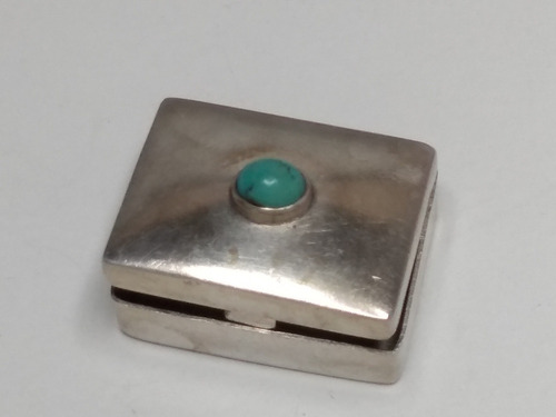 Imagen 4 de 5 de Cajita Mini De Plata Para Pastillas Con Turquesa Ley 925