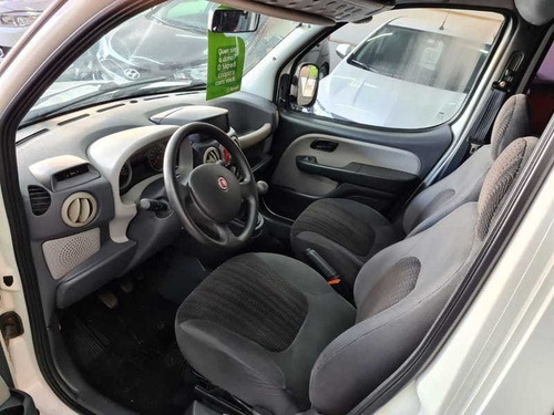 Fiat Doblo Essence 1.8 Flex 16v 5p 7l 2012