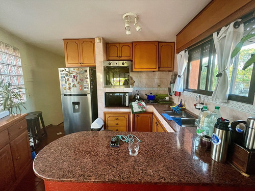 Venta Casa Ph De Altos De 4 Dormitorios Con Renta.