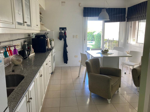Imagen 9 de 30 de Casa En Venta En Altos De La Falda, Rojas Al 300