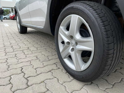 Imagem 15 de 15 de Renault Logan Zen 16 Cvt 2020