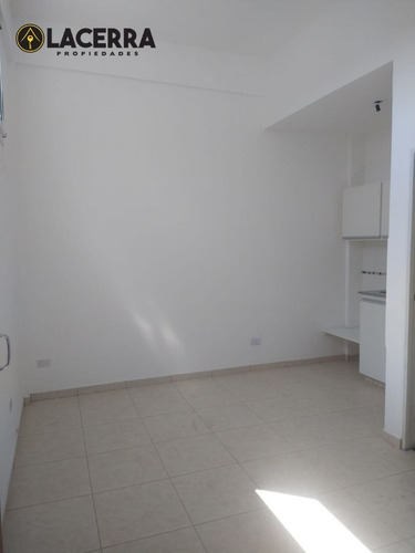 Imagen 5 de 7 de Oficina En Alquiler En Jose Leon Suarez