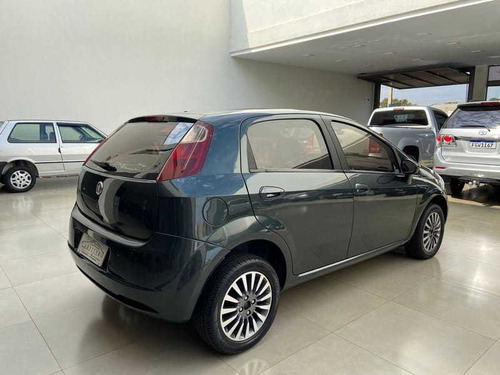 Imagem 6 de 15 de Fiat Punto 1.4 8v 4p 2010