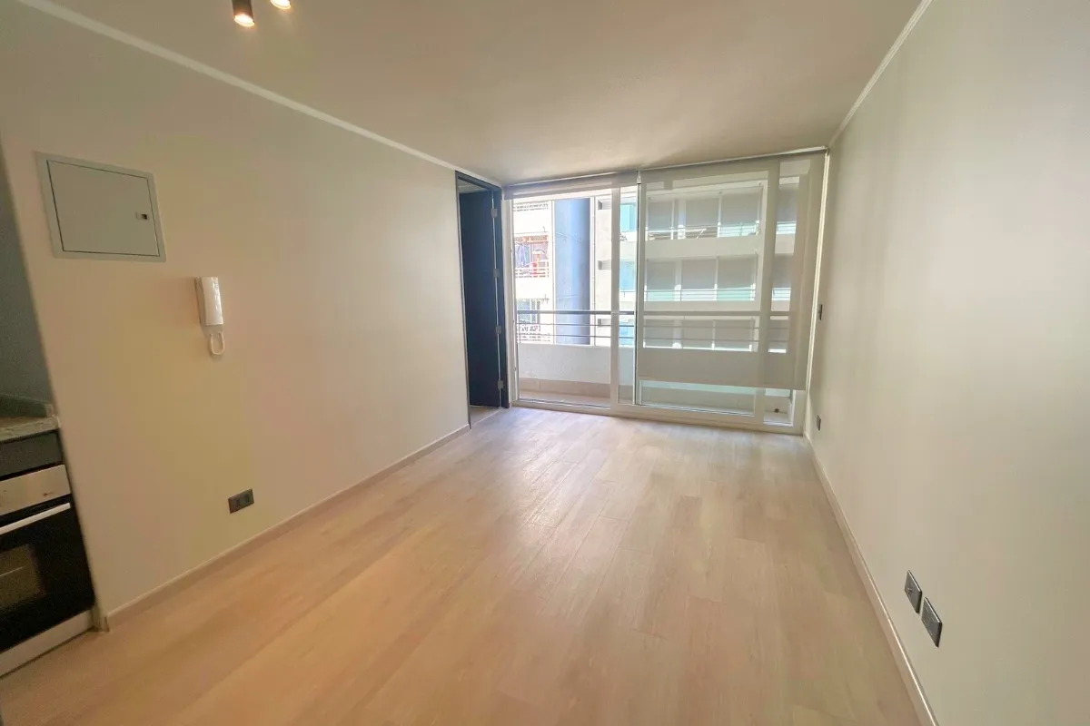 Imagen 3 de 12 de Arriendo De Departamento En Santiago. 1 Dormitorio, 1 Baño.