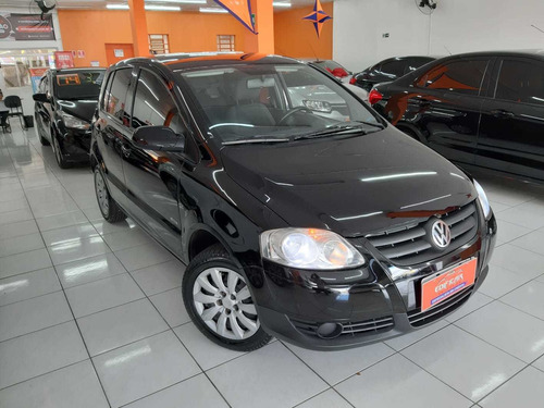 Imagem 2 de 9 de Volkswagen Fox 2010 1.0 Vht Plus Total Flex 5p