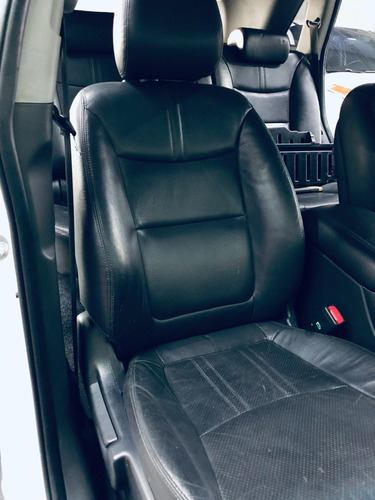 Imagem 12 de 25 de Kia Sorento 2.4 Ex 5l 4x2 Aut. 5p