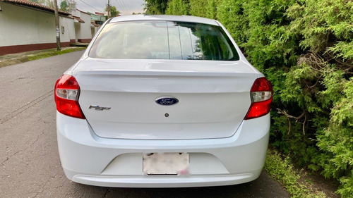 Imagen 4 de 15 de Ford Figo 2017