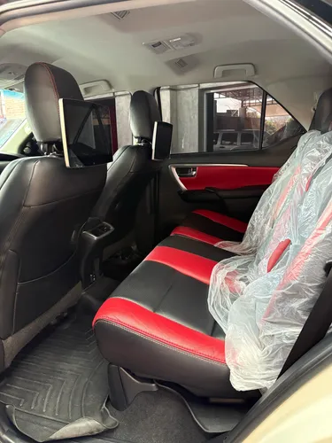Toyota Fortuner 2022 Legender