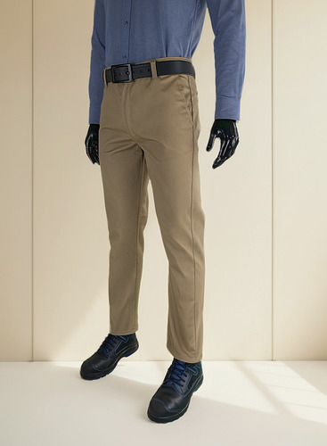 Pantalon En Gabardina Corte Recto
