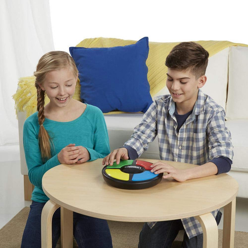 Juego De Memoria Electrónico Simon Hasbro Gaming Con Batería