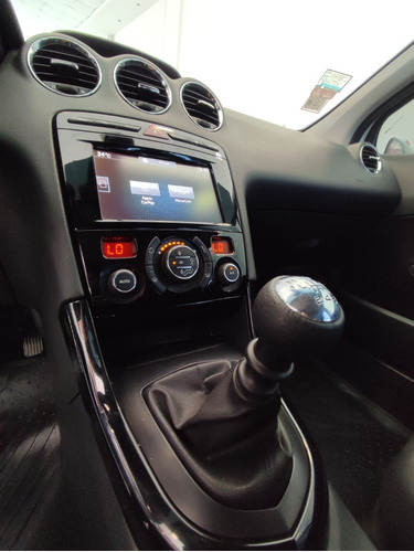 Imagen 20 de 21 de Peugeot 408 1.6 Feline Hdi