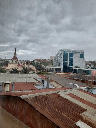 Se Vende Centrico Depto Ubicado Frente Al Congreso Valpo