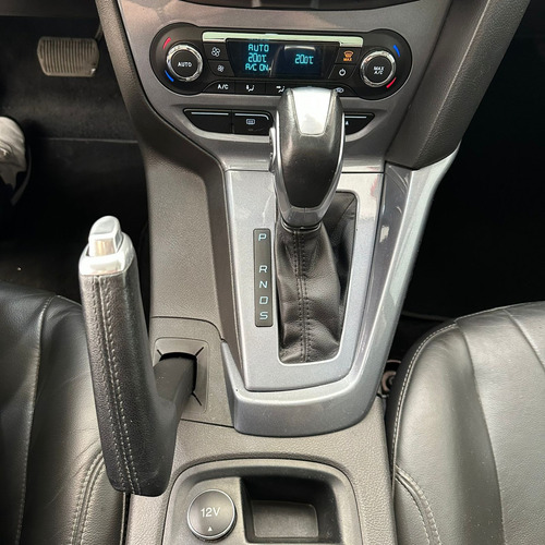 Ford Focus 2.0 TITANIUM PLUS SEDAN 16V FLEX 4P POWERSHIFT