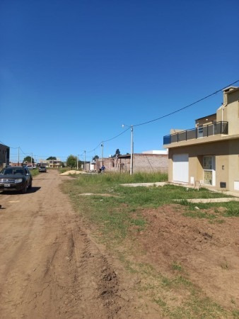 Imagen 5 de 14 de Terreno En Alvarez
