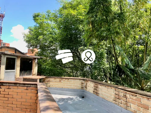 Apartamento En Venta En Poblado Loma De Los Parra Con Terraza Y 2 Jacuzzis