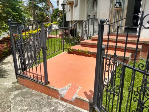 Hermoso Apartaestudio Laureles
