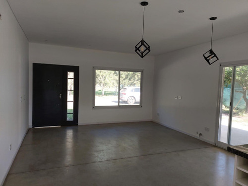 Casa En Venta 2 Dormitorios Azahares Del Paraná - Fighiera