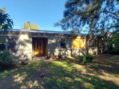 Casa En Venta - 3 Dormitorios 1 Baño - 1.120mts2 - Escobar