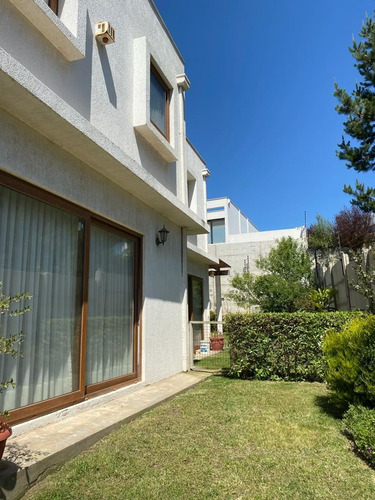 Casa En Venta En Concón