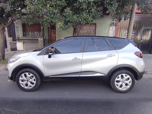 Imagen 2 de 8 de Renault Captur 2.0 Zen